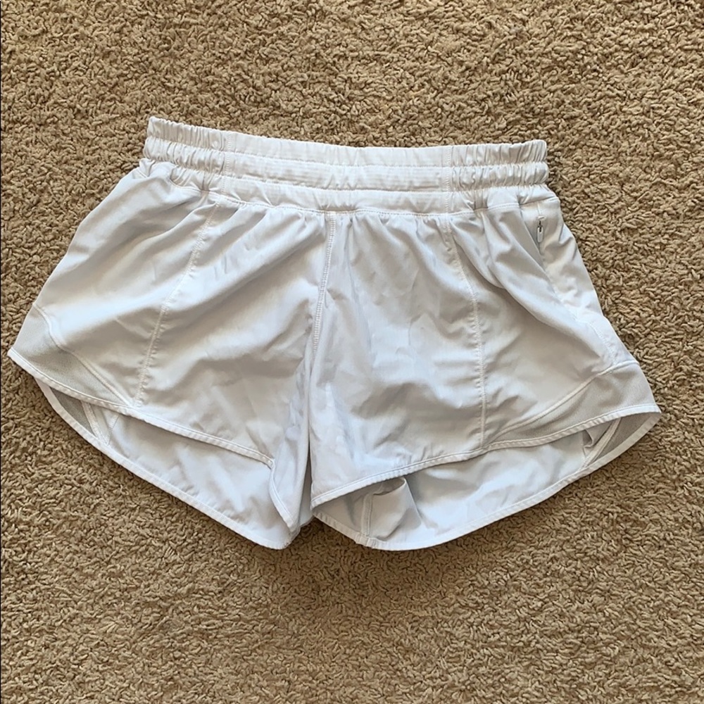 White lululemon shorts